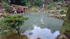 室長日記「兼六園・池と茶店」
