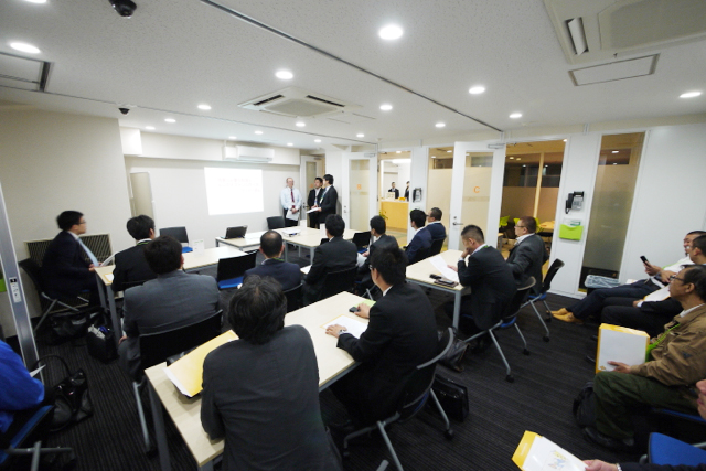 異業種交流会4:オープニングの様子